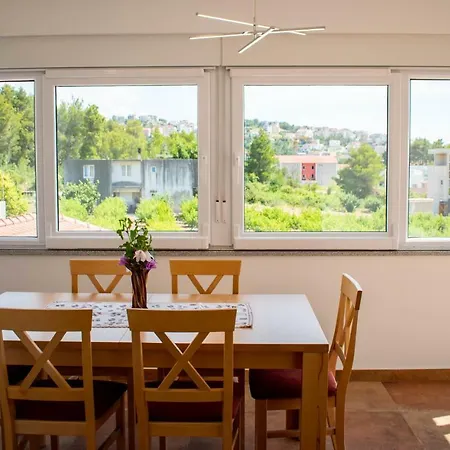 Appartement New Spacious With Big Courtyard *