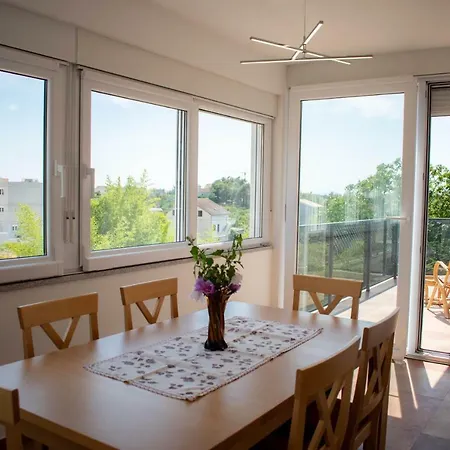 New Spacious With Big Courtyard